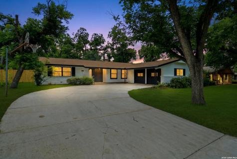 742 Winfield Circle Windcrest TX 78239