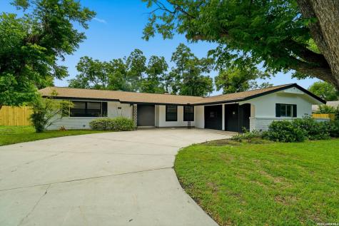 742 Winfield Circle Windcrest TX 78239