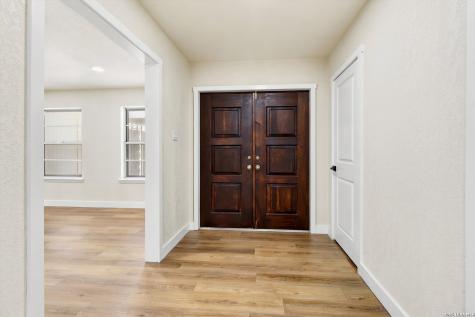 742 Winfield Circle Windcrest TX 78239
