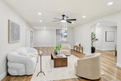 742 Winfield Circle Windcrest TX 78239