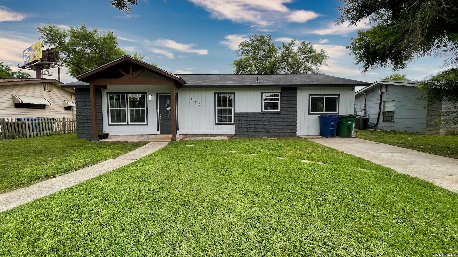 622 Pinewood Lane San Antonio TX 78216