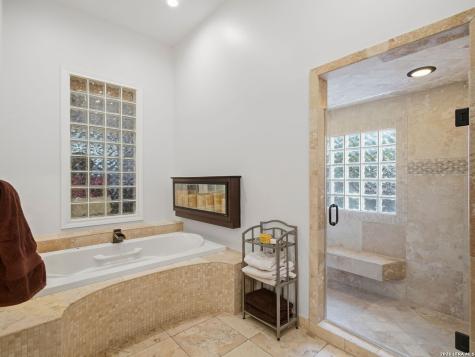 6 Devon Wood San Antonio TX 78257