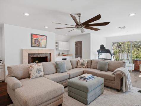 6 Devon Wood San Antonio TX 78257
