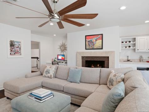6 Devon Wood San Antonio TX 78257