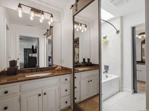6 Devon Wood San Antonio TX 78257