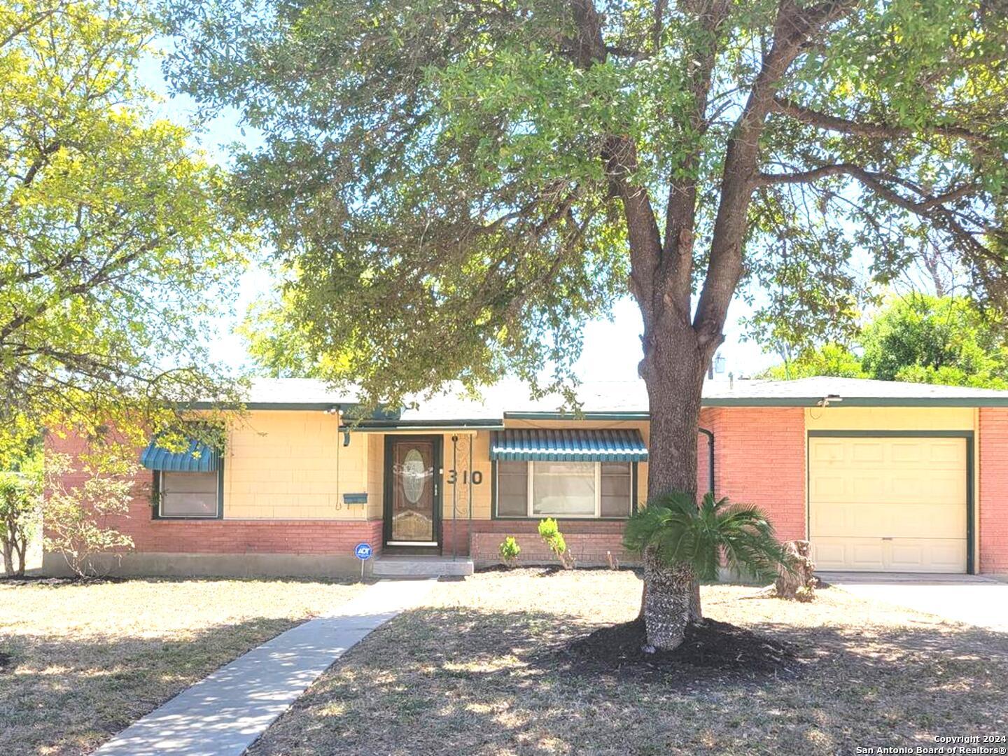 310 E Glenview Drive San Antonio TX 78201