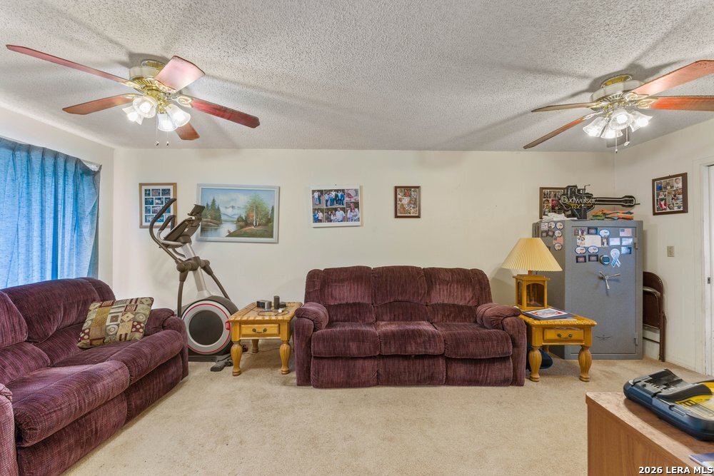 6823 S Whitland San Antonio TX 78239