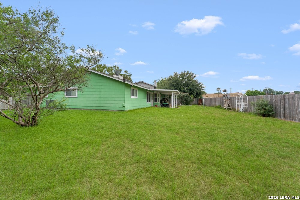 6823 S Whitland San Antonio TX 78239
