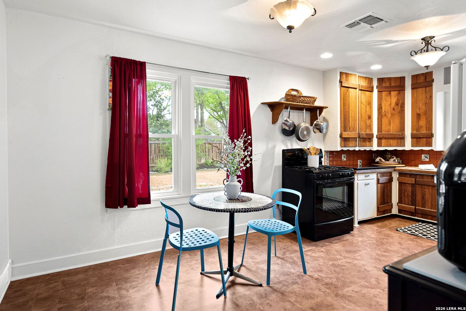 408 W College Street Fredericksburg TX 78624