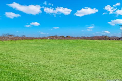 1892 Fm 476 Poteet TX 78065