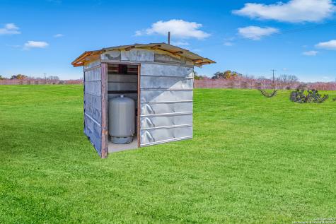 1892 Fm 476 Poteet TX 78065