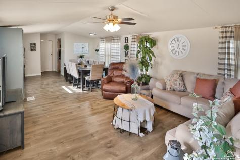 1892 Fm 476 Poteet TX 78065