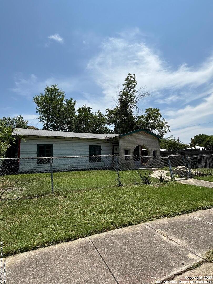 2918 Vera Cruz San Antonio TX 78207