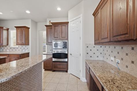 18223 Branson Falls San Antonio TX 78255