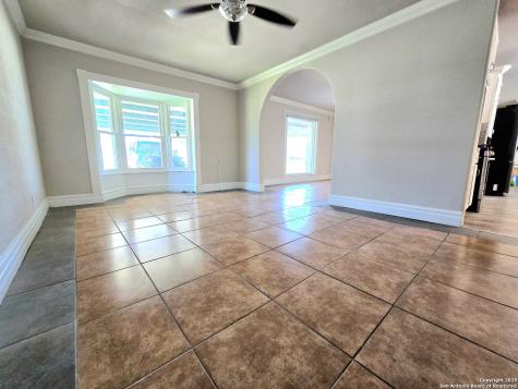 5894 Castle Run San Antonio TX 78218