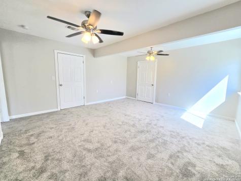 5894 Castle Run San Antonio TX 78218