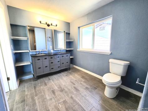 5894 Castle Run San Antonio TX 78218
