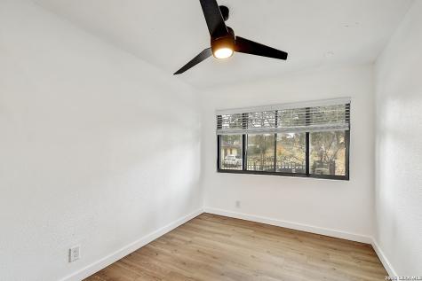 568 W Quill Drive San Antonio TX 78228