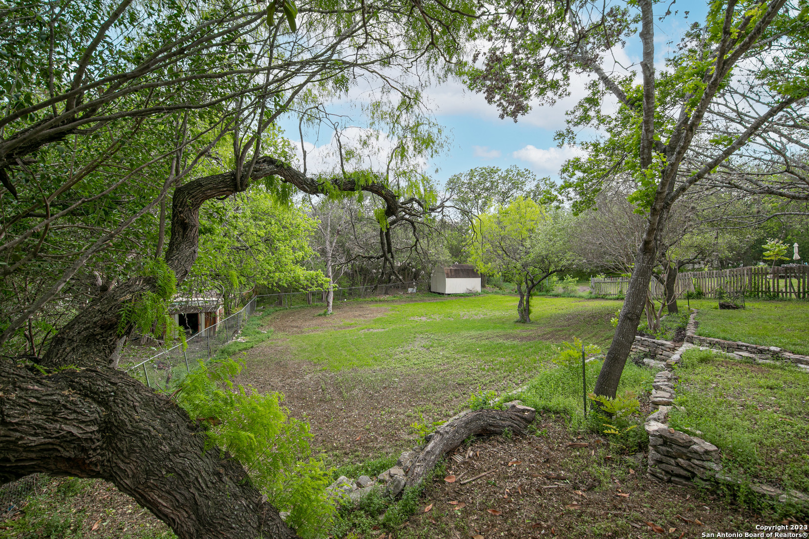 568 W Quill Drive San Antonio TX 78228