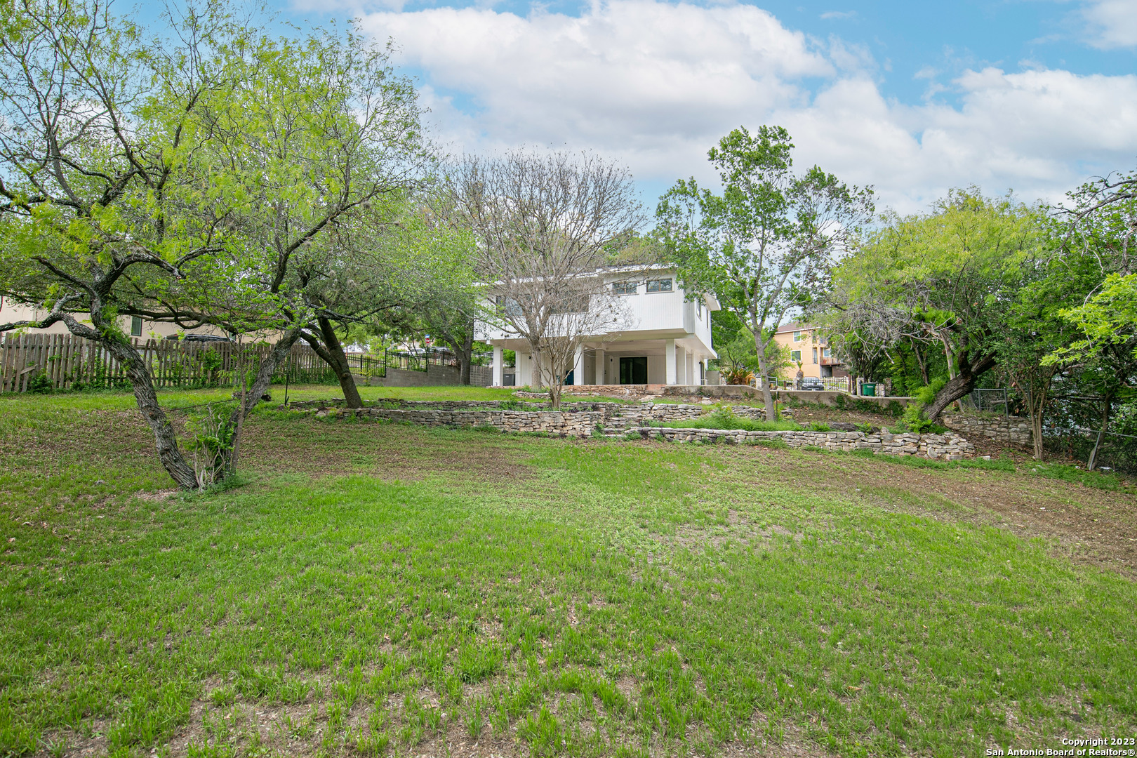 568 W Quill Drive San Antonio TX 78228