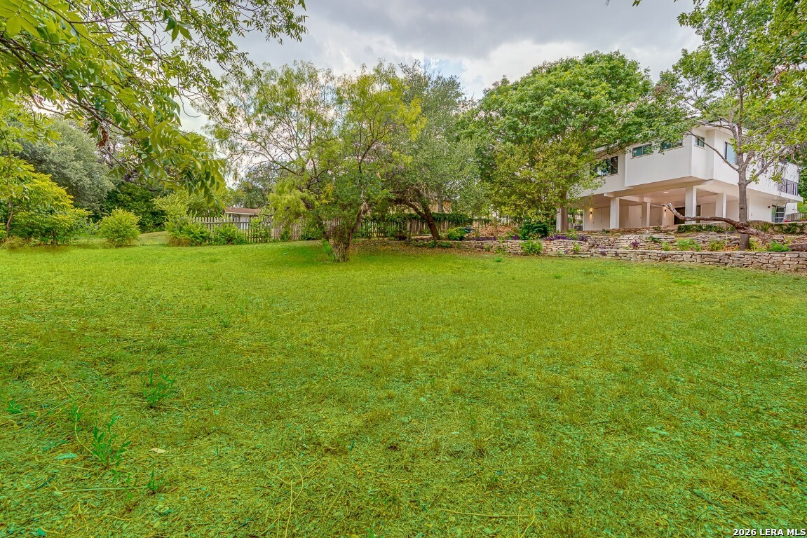 568 W Quill Drive San Antonio TX 78228