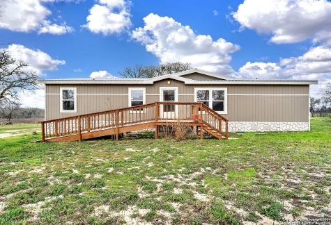 345 Shorthorn Road Stockdale TX 78160