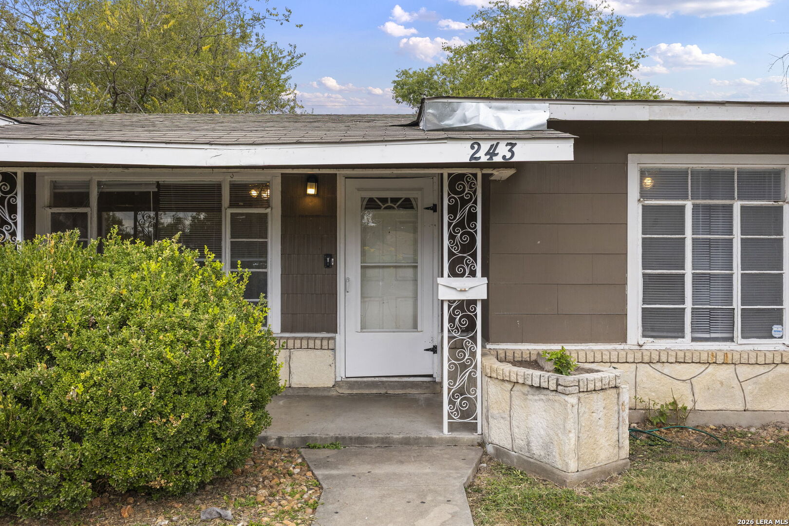 243 Storeywood Drive San Antonio TX 78213