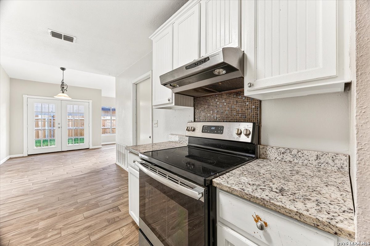 7906 Laurel Bend San Antonio TX 78250