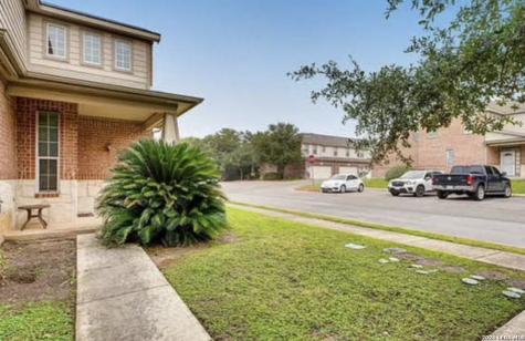 2502 Grayson Circle San Antonio TX 78232