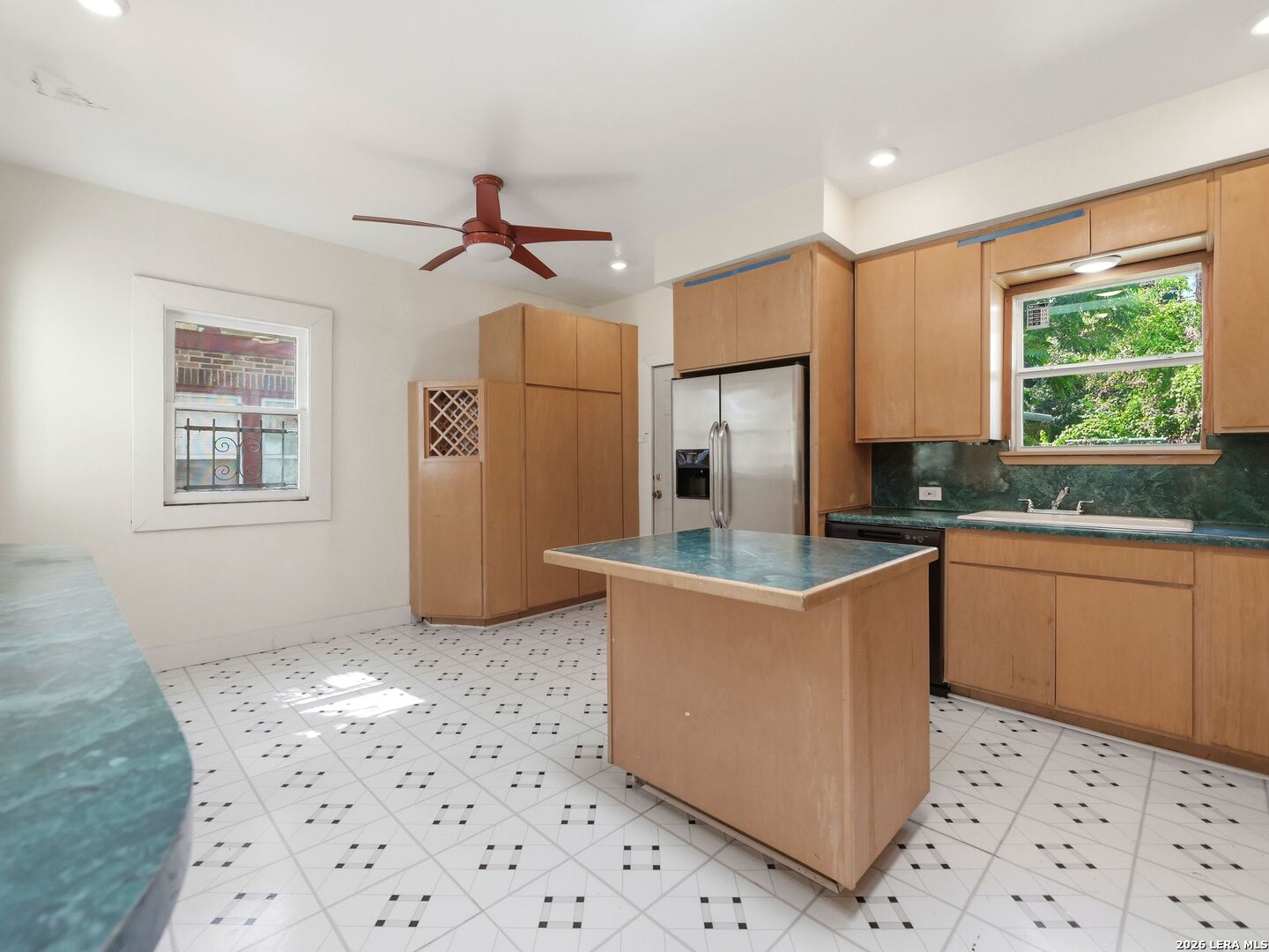 1549 W Huisache Avenue San Antonio TX 78201