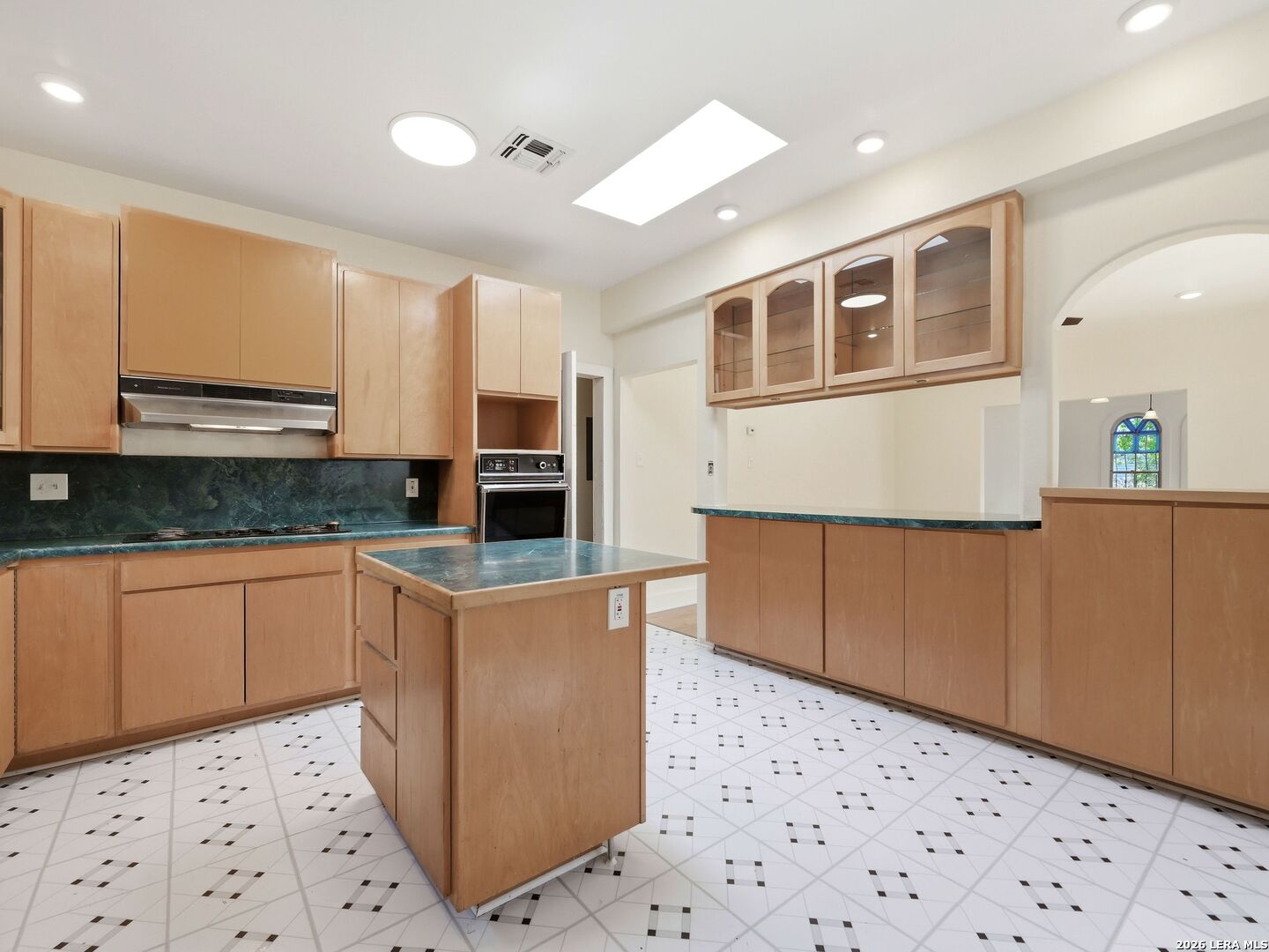 1549 W Huisache Avenue San Antonio TX 78201