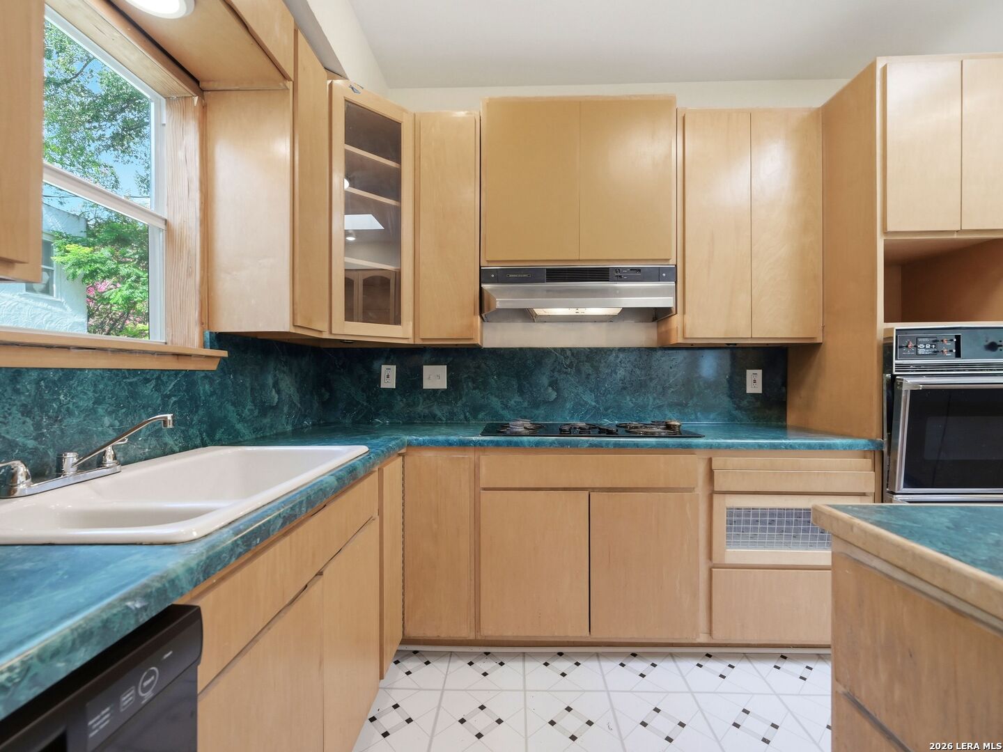 1549 W Huisache Avenue San Antonio TX 78201