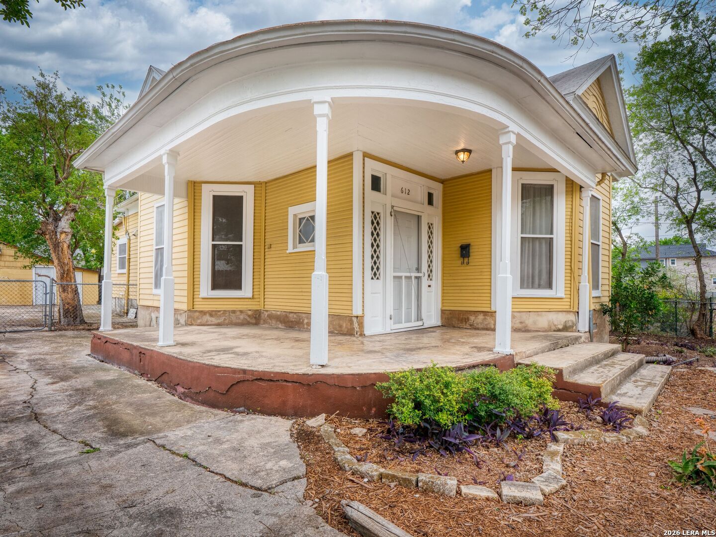 612 N Pine Street San Antonio TX 78202