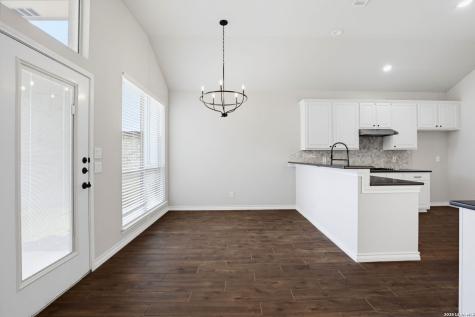 27 Fonthill Way San Antonio TX 78218