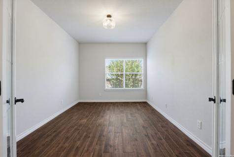 27 Fonthill Way San Antonio TX 78218