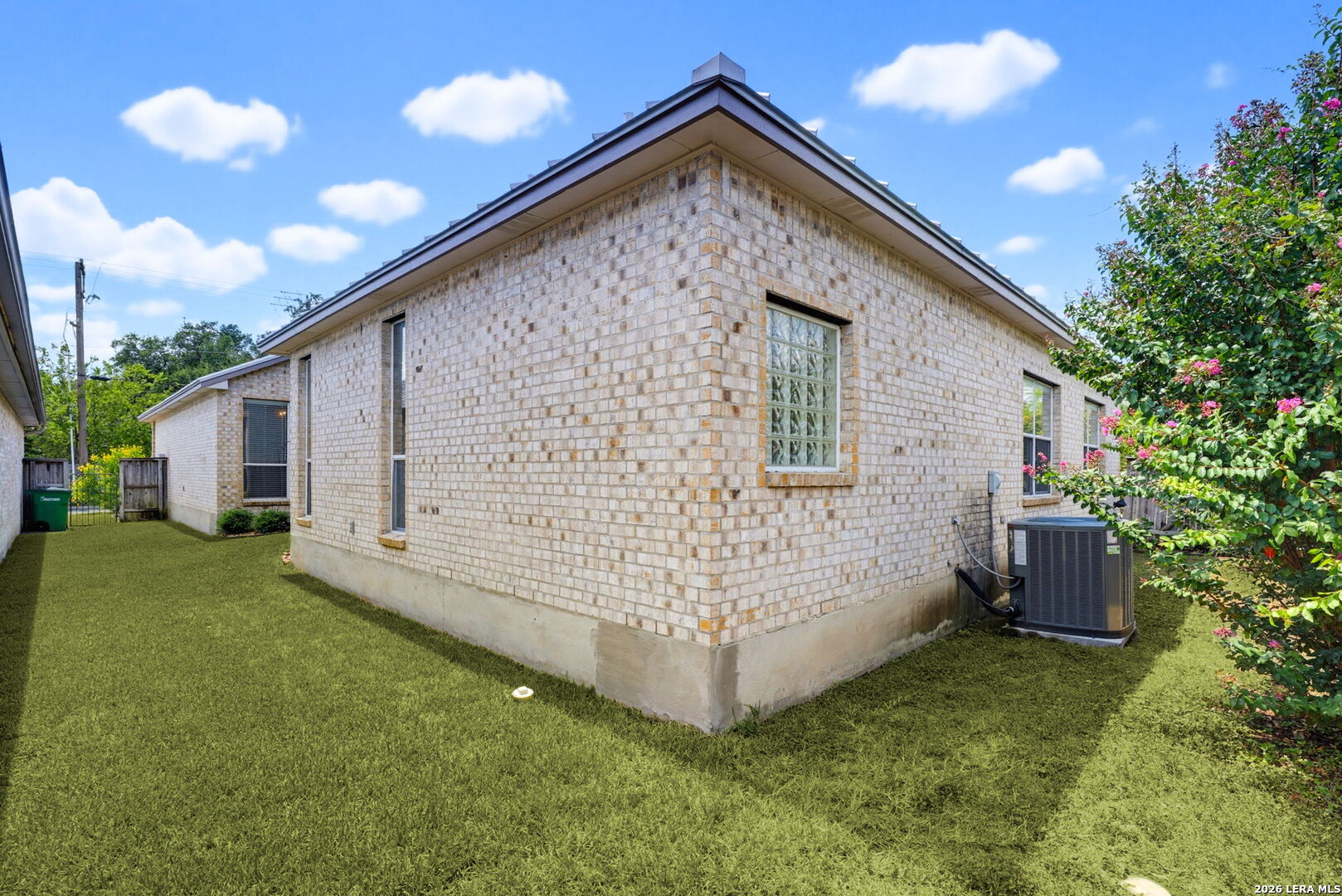 27 Fonthill Way San Antonio TX 78218
