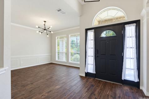 27 Fonthill Way San Antonio TX 78218