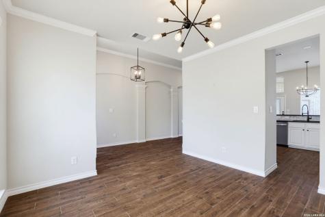 27 Fonthill Way San Antonio TX 78218