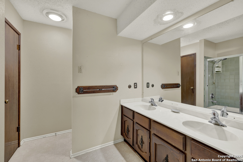 255 Brehm Lane Cibolo TX 78108