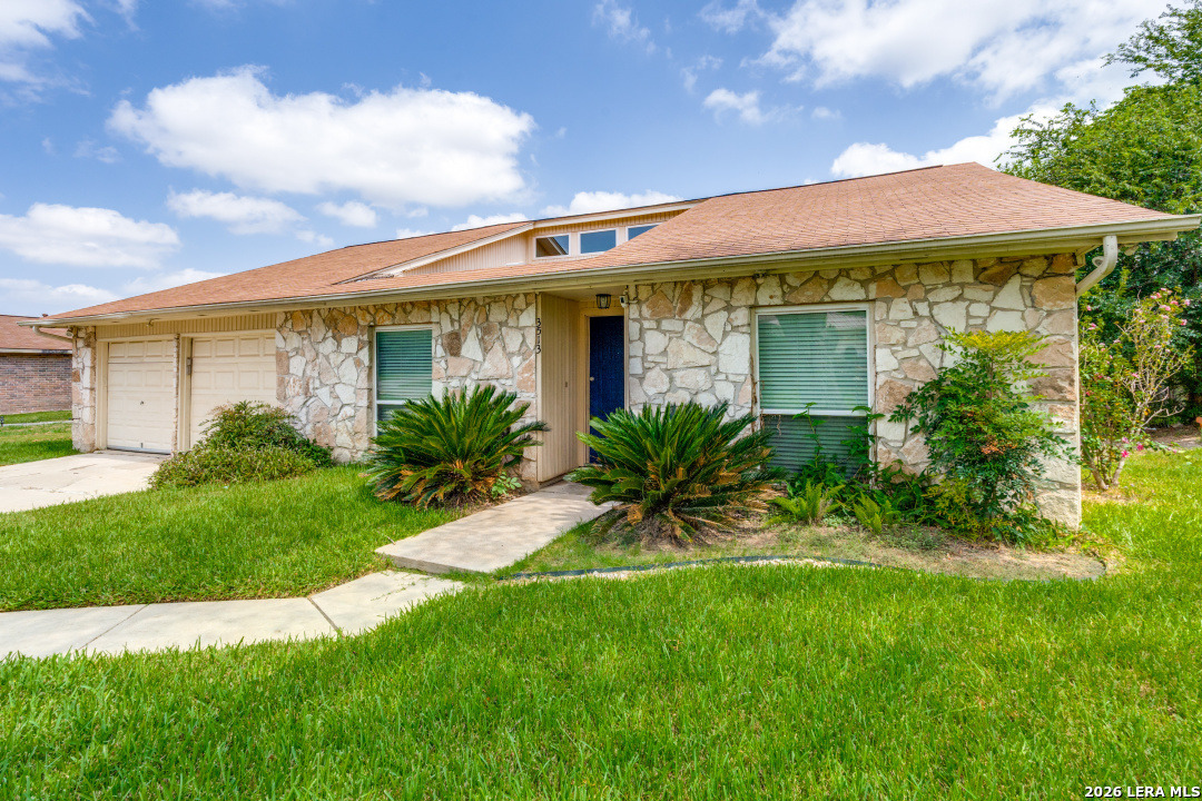 3513 Cliffside Drive Schertz TX 78108