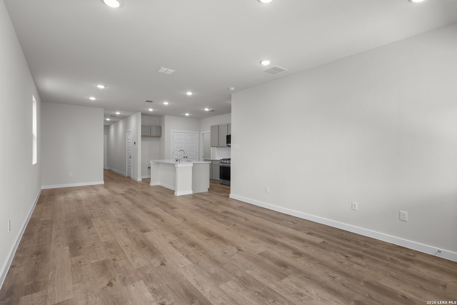 9934 Chavaneaux Landing San Antonio TX 78221