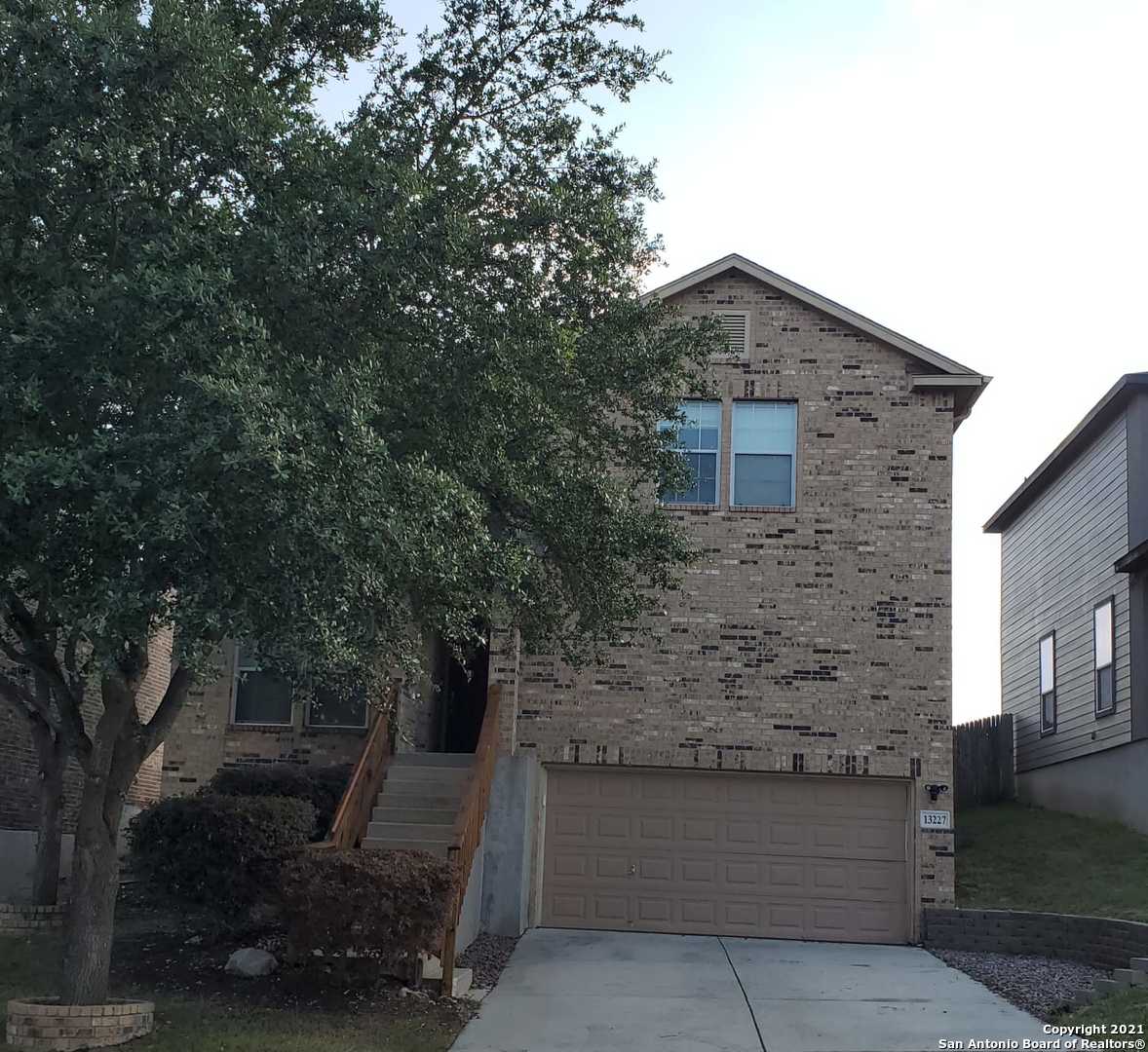13227 Loma Sierra San Antonio TX 78233