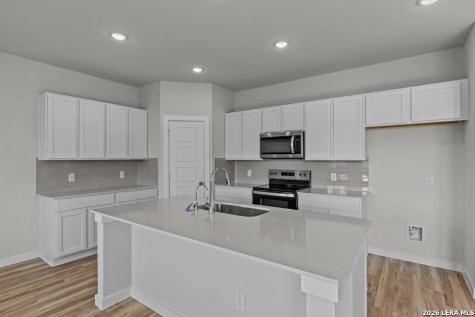 12411 Spike Heights San Antonio TX 78245