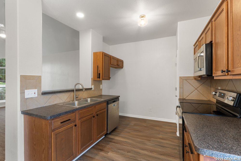12102 No Bogie Cove San Antonio TX 78221