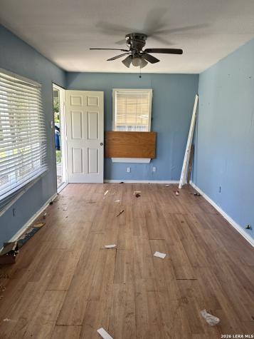 130 W Wildwood San Antonio TX 78212