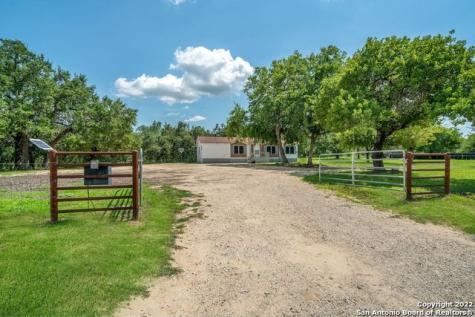 21732 Priest Road Elmendorf TX 78112