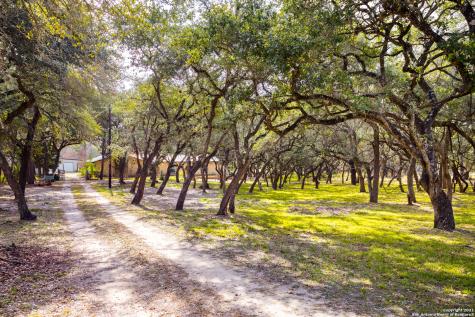 1212 Morning Glory Lane Adkins TX 78101