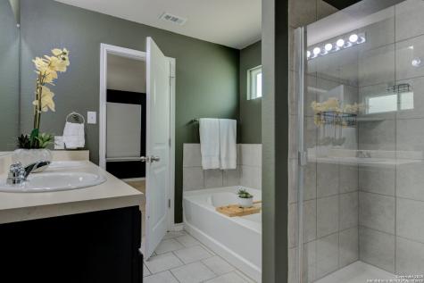 9019 Mustang Pass San Antonio TX 78254