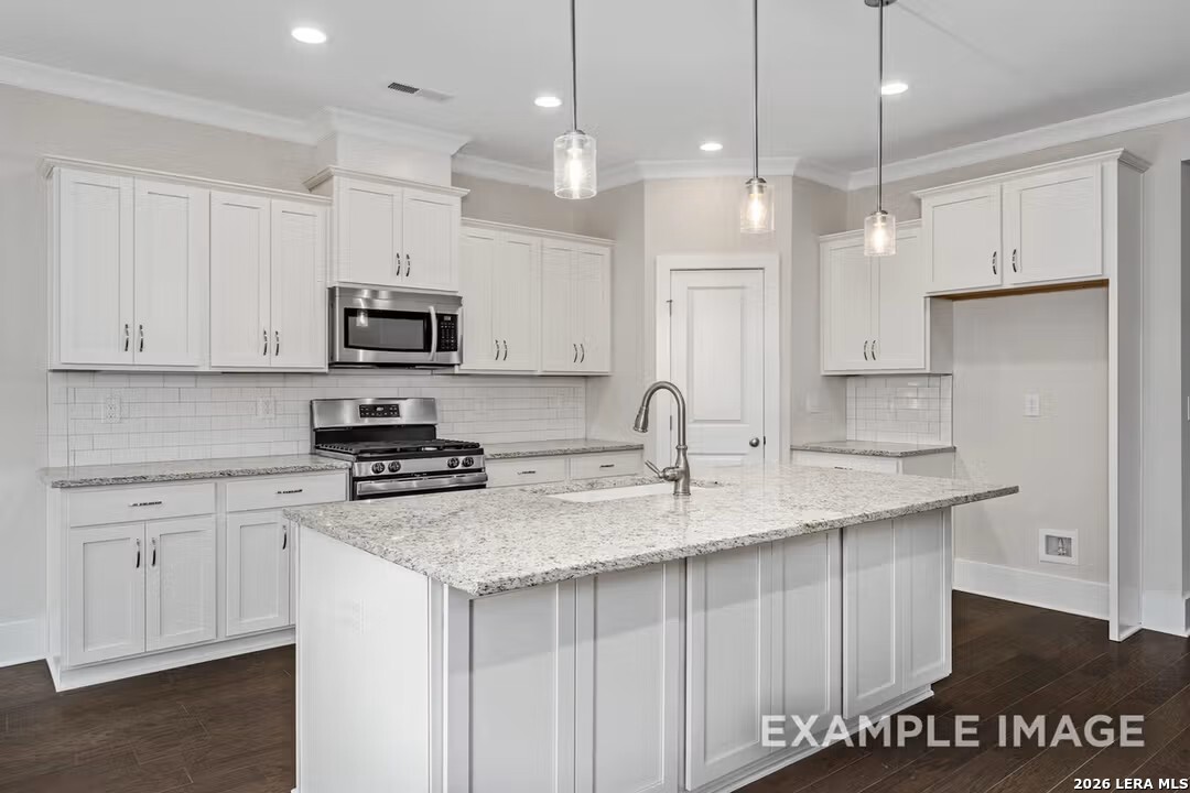 244 Lily Pass Castroville TX 78009