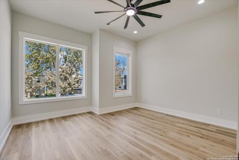 516 Lake Street Kingsland TX 78639